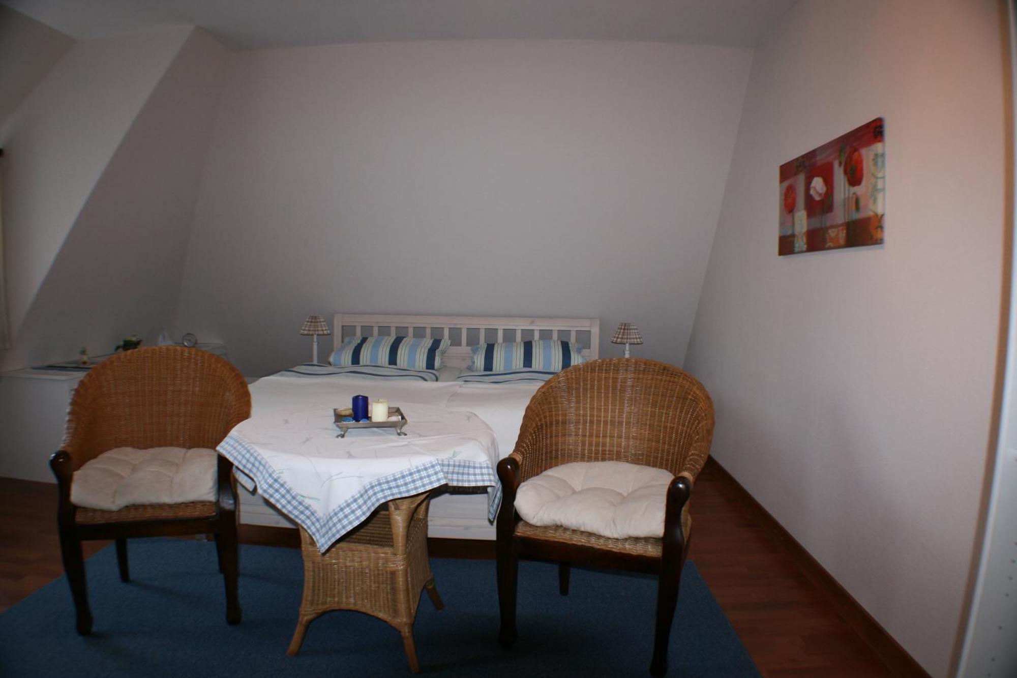 Ferienwohnungen Im Hotel Garni Zur Post Utersum Номер фото