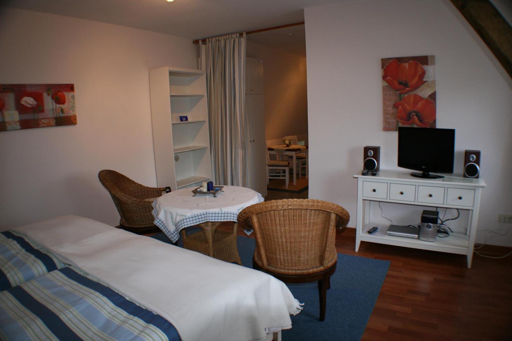 Ferienwohnungen Im Hotel Garni Zur Post Utersum Номер фото