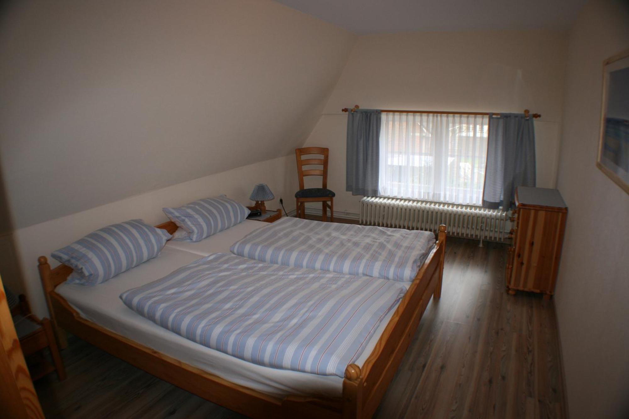 Ferienwohnungen Im Hotel Garni Zur Post Utersum Номер фото